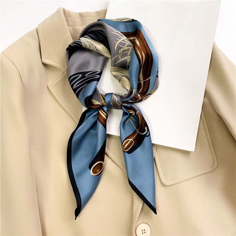 Carré 100% Soie Chic Femme