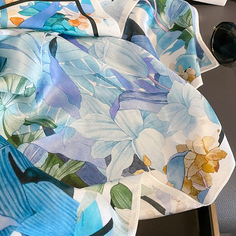 Carré 100% Soie Décoration Fleur Bleu Femme