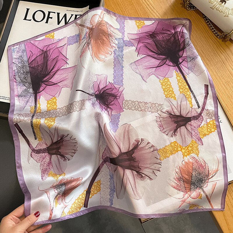 Carré 100% Soie Décoration Fleur Artistique Femme