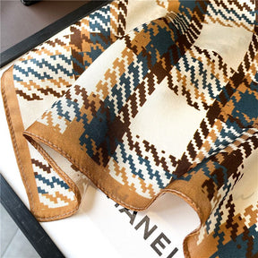 Carré 100% Soie Chic Femme