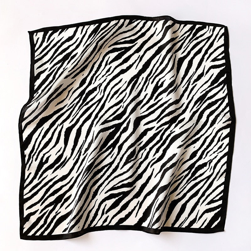 Carré 100% Soie Décoration Zèbre Femme