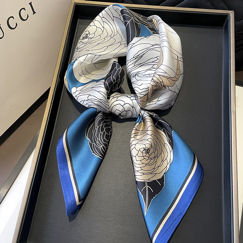 Carré 100% Soie Décoration Fleur Bleu Femme