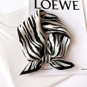 Carré 100% Soie Décoration Zèbre Femme