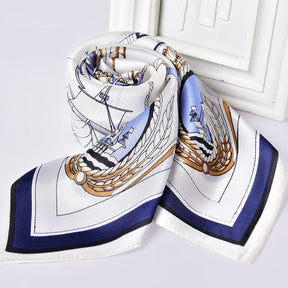 Foulard Carré en Soie Distingué