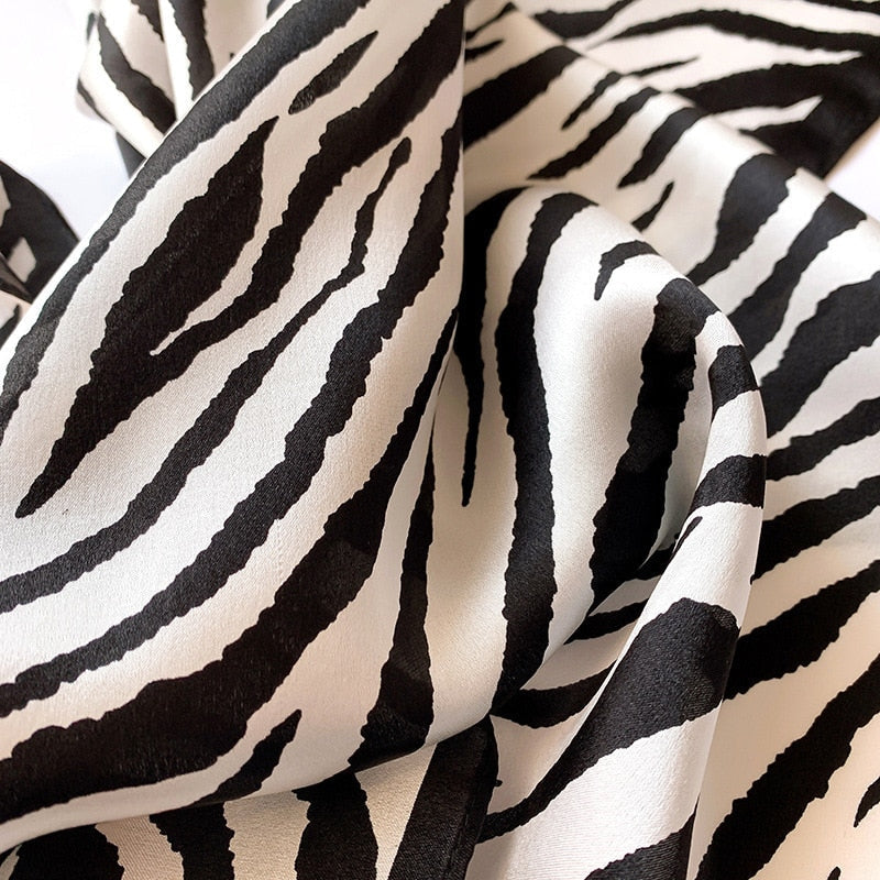 Carré 100% Soie Décoration Zèbre Femme
