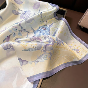 Carré 100% Soie Fleur Artistique Femme