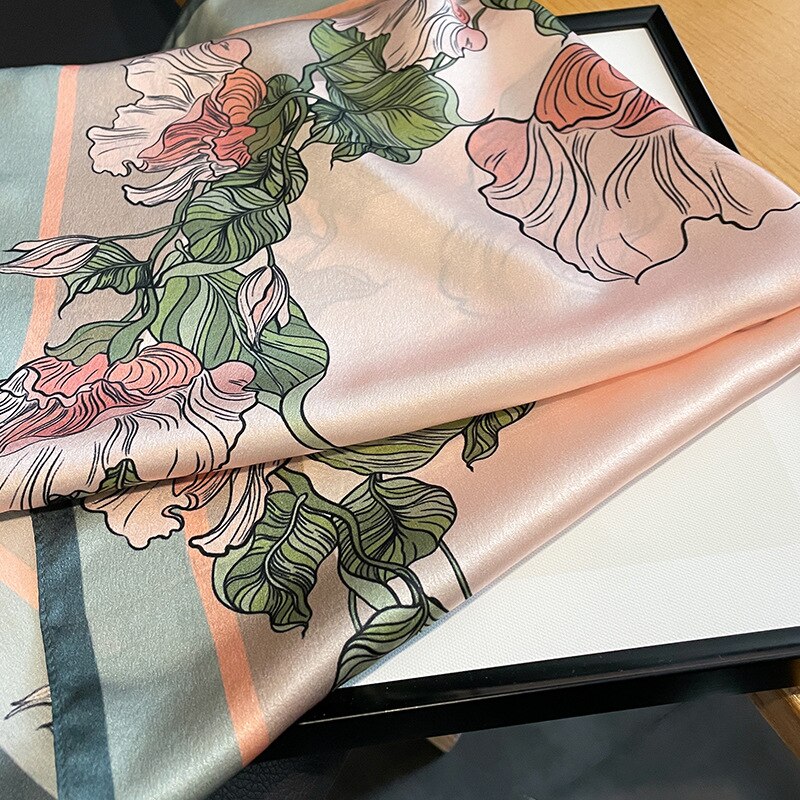 Carré 100% Soie Fleur Rose Femme