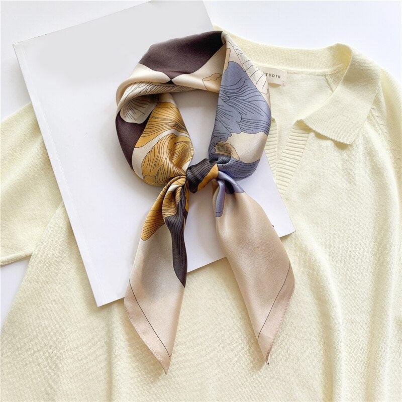 Foulard Carré de Soie Fleur Bleu