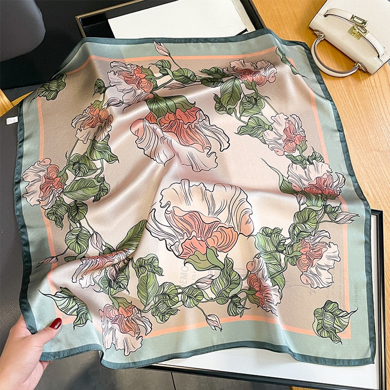 Carré 100% Soie Fleur Rose Femme