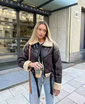 Jaquette Aline