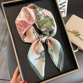 Carré 100% Soie Fleur Rose Femme