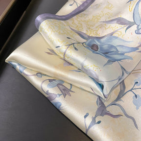 Carré 100% Soie Fleur Artistique Femme