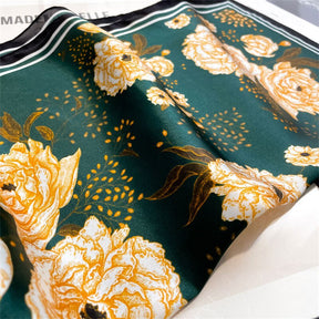 Carré 100% Soie Décoration Fleur Femme | La Parisienne