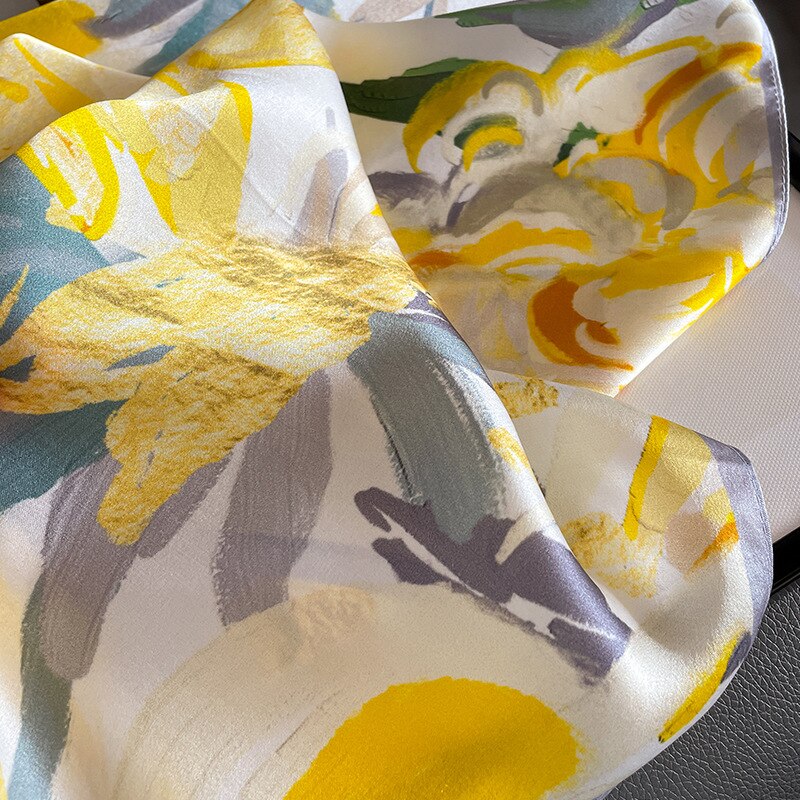 Carré 100% Soie Fleur Artistique Femme