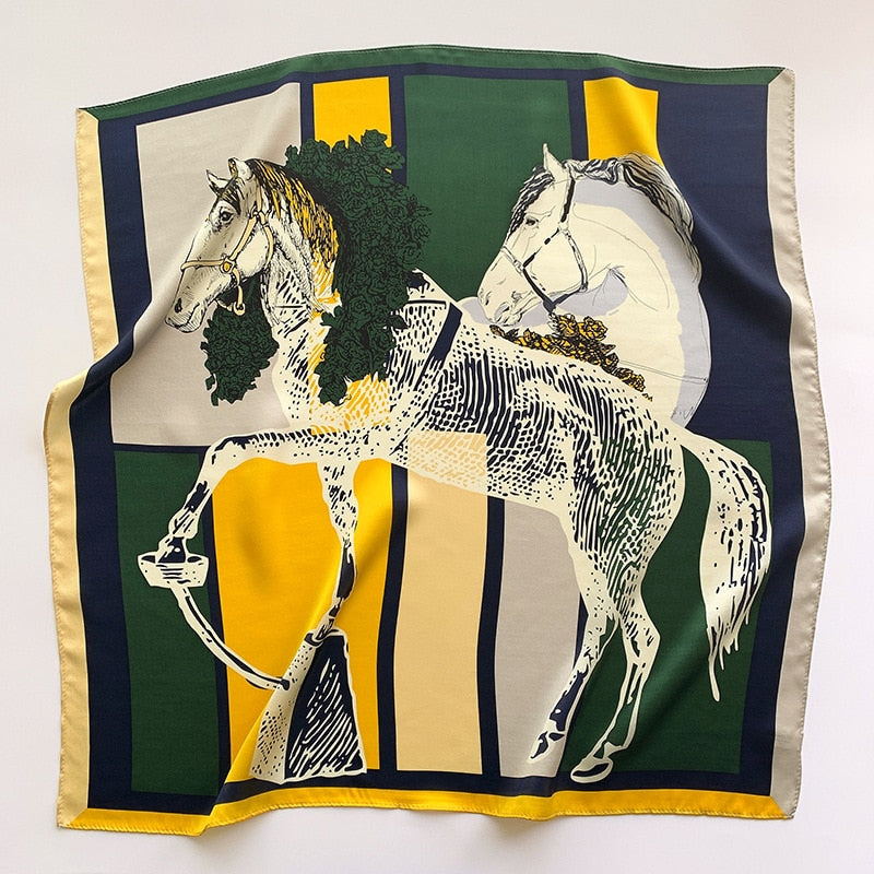 Carré 100% Soie motif Chevaux Femme